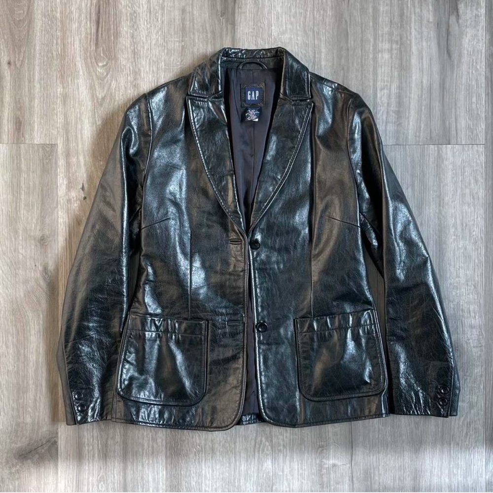 Gap women’s vintage retro 2000’s genuine leather jacket size xs